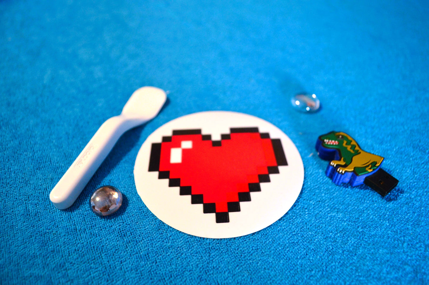 Pixel Art Stickers "HEARTS" - L (8x8cm) / red